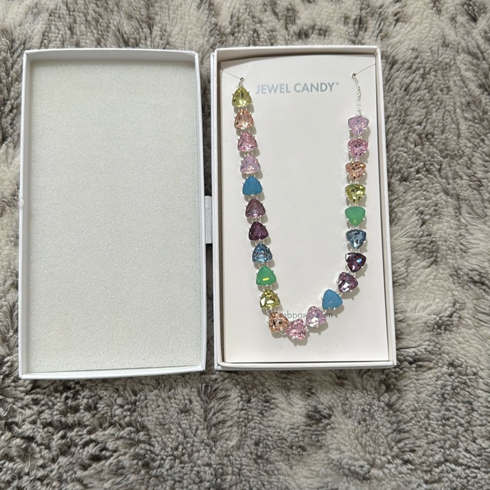 Unicorn gumdrop necklace 4.